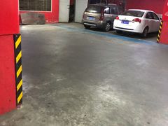 -欧尚超市苏州店停车场(金鸡湖路店)
