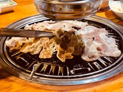 -唯成•韩国炭火烤肉 유성고기