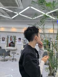 -秦·专注剪发