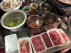 -何记酿皮店(西流湾店)