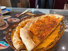 孜然辣椒味烤馕-巴依老爷新疆美食(清华东门店)