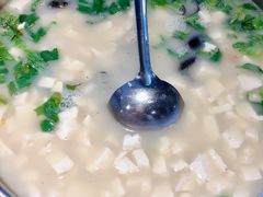 -95号酱骨·一块豆腐(展春园西路店)