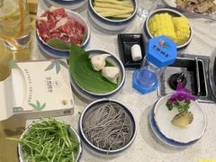 -烹然四季椰子鸡火锅(团结湖总店)