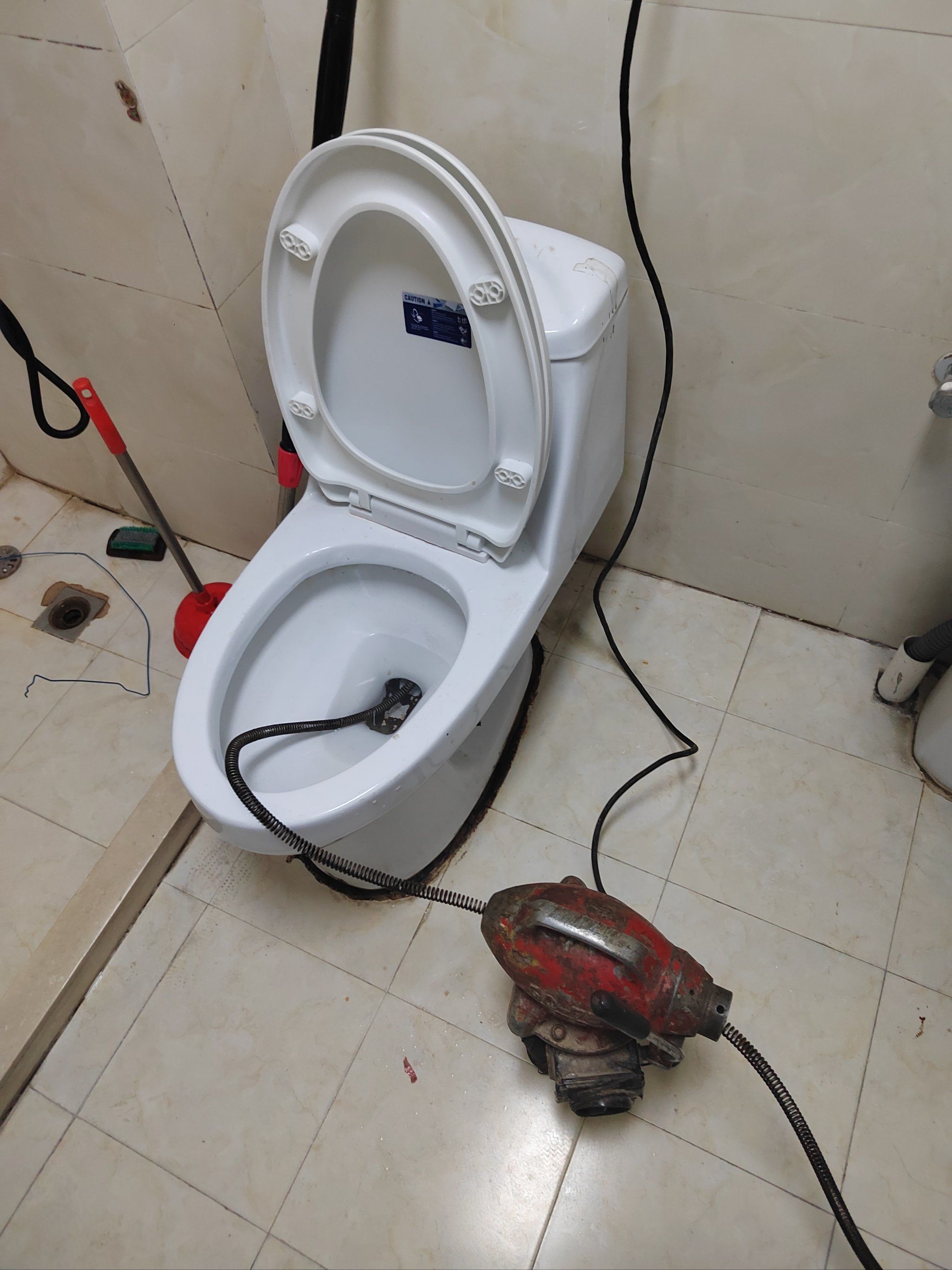 马桶维修疏通管道