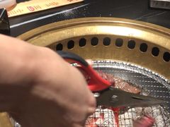 -山川小町·极番烧肉(新地假日广场店)