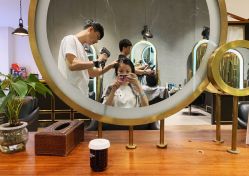 -侨治发型