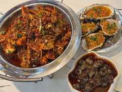 -凤凰路何眼镜香辣蟹(花果园店)