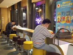 用餐区-麦当劳(虹桥南丰城店)