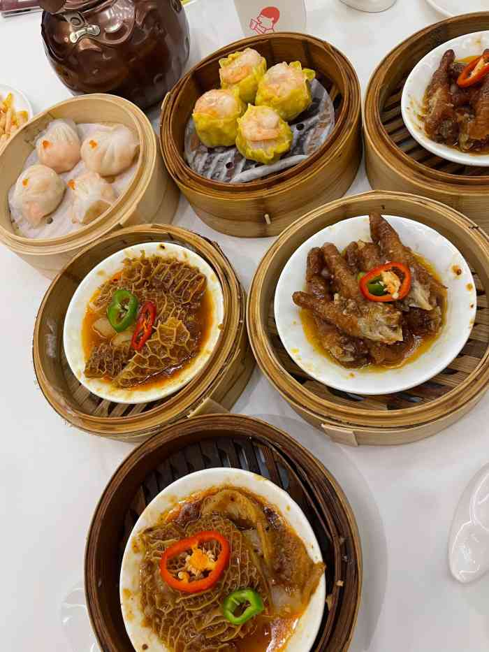 粤珍轩海鲜酒楼-"很正宗粤菜!服务不错,干净,环境似新装修.