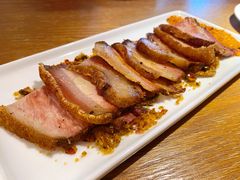 烤脆皮（土）猪肉-中8楼风尚云南菜(颐堤港店)