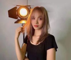 点击看大图 -首脑美发沙龙