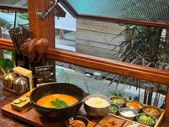 -银米·云南传统过桥米线(双廊黑金冠店)