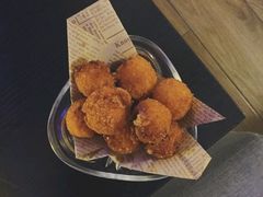 -樱花里音乐餐吧·牛扒椰子鸡(东圃店)