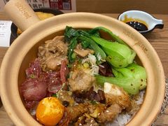 -煲仔皇腊味煲仔饭(经四万达店)