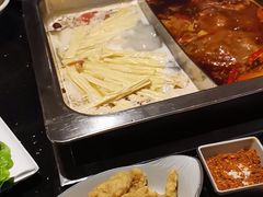 -百年川椒重庆老火锅(光谷店)