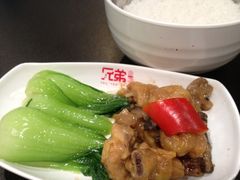 冬菇滑鸡蒸饭-兄弟尚品星派休闲茶餐厅
