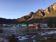 -百里峡七彩艺术小镇