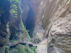 -龙水峡地缝景区