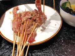 -何妹湿辣牛肉·粤式烧烤砂煲(桂雅路店)
