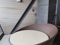 -上海滴水湖皇冠假日酒店