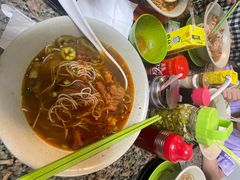 -万利洪记粉面美食