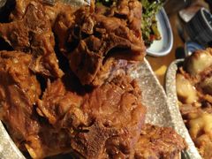 特色大铁锅烀腔骨-95号酱骨·一块豆腐(展春园西路店)