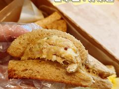 -星巴克(广州南站A18检票口楼上)