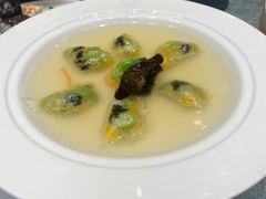 -景月阁空中食府(希尔顿酒店)