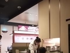 -海底捞火锅(曹安公路店)