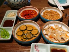 -明洞阿姨·韩式酱蟹烤肉·创意料理(三元桥店)