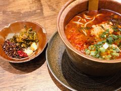 酸辣椒铜锅米线-都氏二当家(九方店)