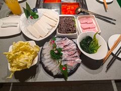 -海底捞火锅(海宁路店)