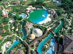 -金孔雀温泉旅游度假村