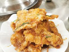 -粘豆包柴火铁锅炖