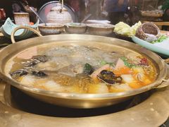 -顶顶汤火牛排火锅·经典铜锅涮肉