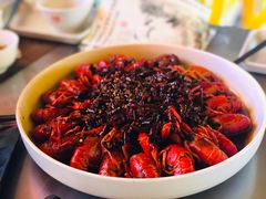 麻辣小龙虾-龙巢盱眙龙虾·鸡煲·烧烤宵夜(坪洲店)