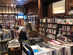 -诚品(信义店)