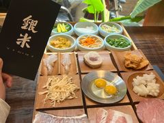-银米·云南传统过桥米线(双廊黑金冠店)