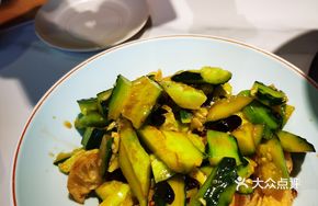 Garlic Cucumber with Fried Dough Stick