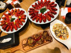 -沪小胖小龙虾(淮海中路旗舰店)