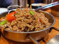 牛肝菌炒饭-老滇山寨•云南特色菜•地方菜•民族风情歌舞表演(金碧店)