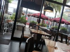 靠窗位-必胜客(新海上世界店)
