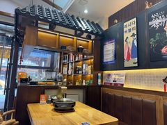 -青瓦餐厅·生鱼片·韩园烤肉(西塔店)