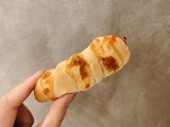 芝士香肠小卷-沁屋面包店(人民东路店)