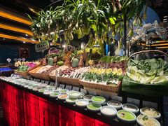 -雍容荟帝王蟹活龙虾展台自助(IFS黑金店)