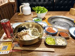 -明洞阿姨·韩式酱蟹烤肉·创意料理(三元桥店)