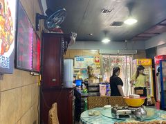 大堂-昱龙大盆牛蛙馆(三兴街总店)