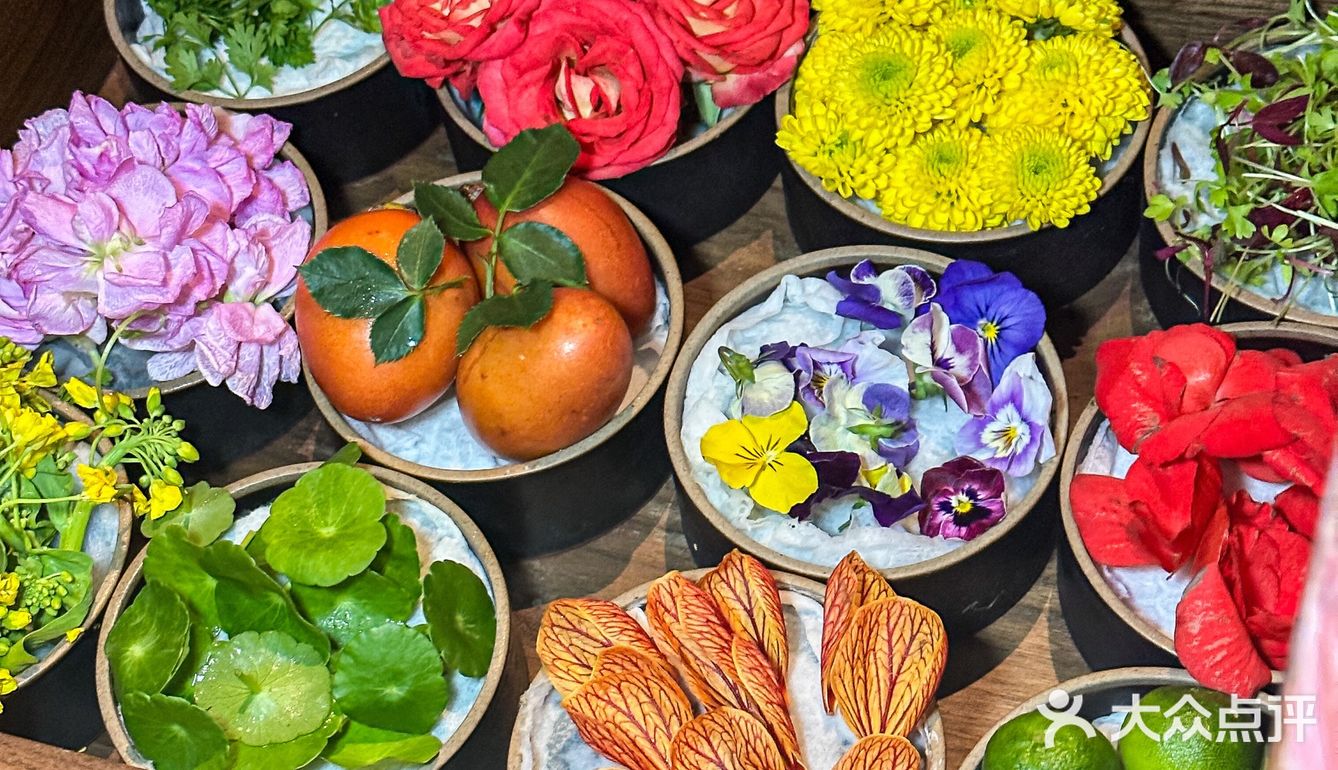 这家粉色系料理简直是为女神月准备哒！