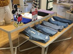 -hotwind热风(世纪东方广场店)