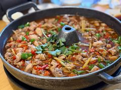 -兔行天下-鸿鹤鲜锅兔(中海国际店)